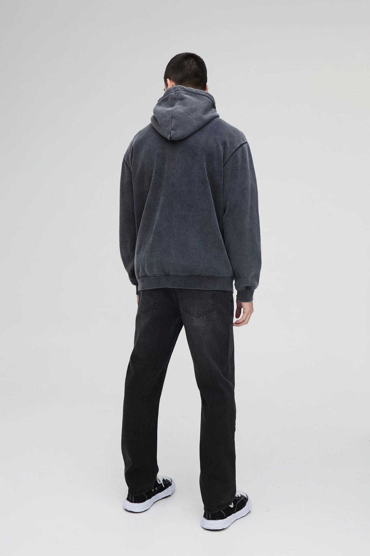 CHARCOAL NARROW FIT JEANS