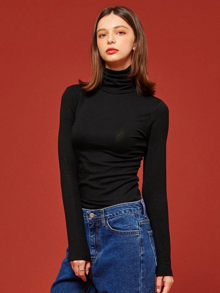 BLACK TURTLE NECK TOP - UNISEX