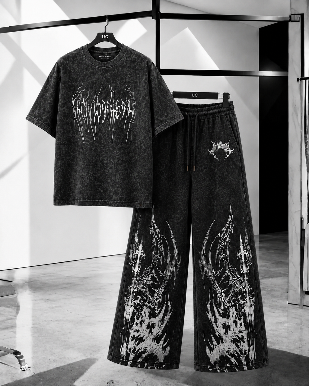 APEX CROWN THORN GRAPHIC CO-ORD SET
